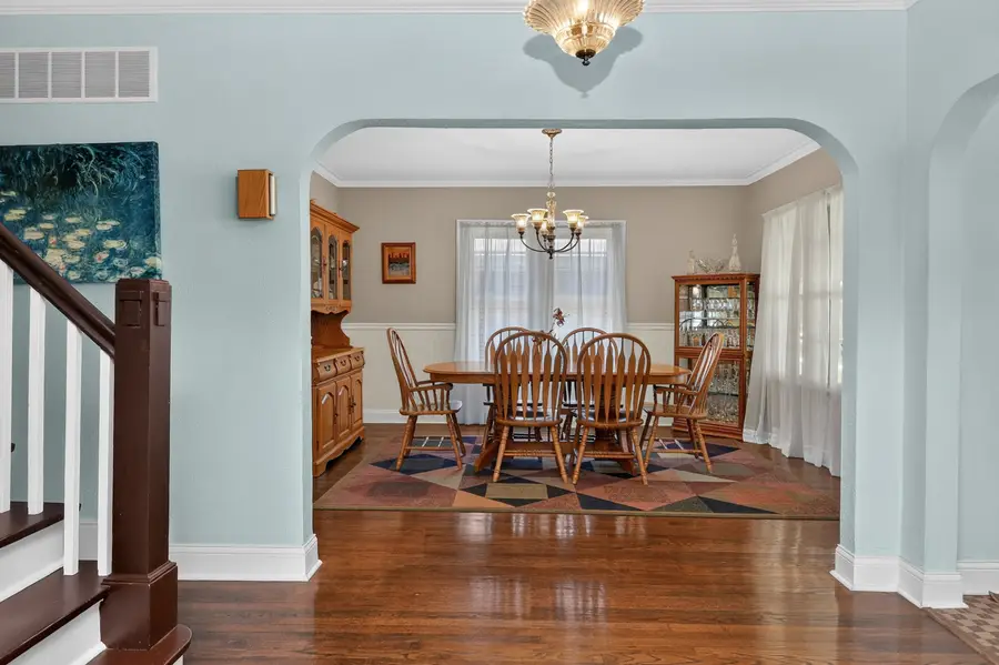 442 S Cornell Avenue, Villa Park, IL 60181 - #3