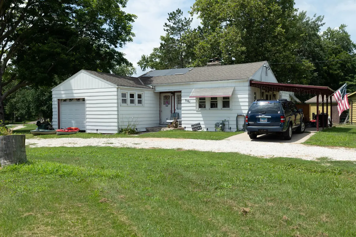 501 N Logan Street, Deer Creek, IL 61733 - #1