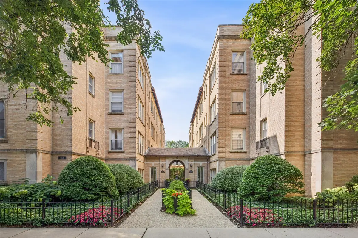1733 W Balmoral Avenue #3A, Chicago, IL 60640 - #1