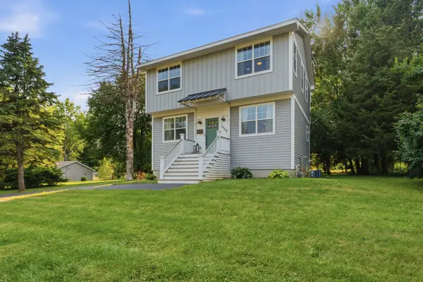 2408 N Spojnia Road N, McHenry, IL 60050
