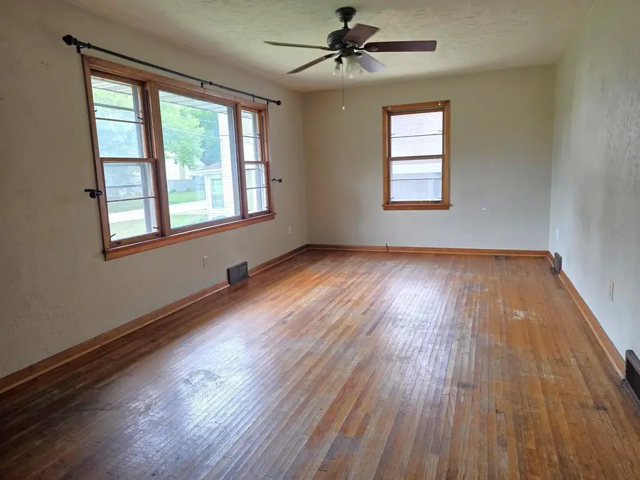 309 W Main Street, Atkinson, IL 61235 - #3