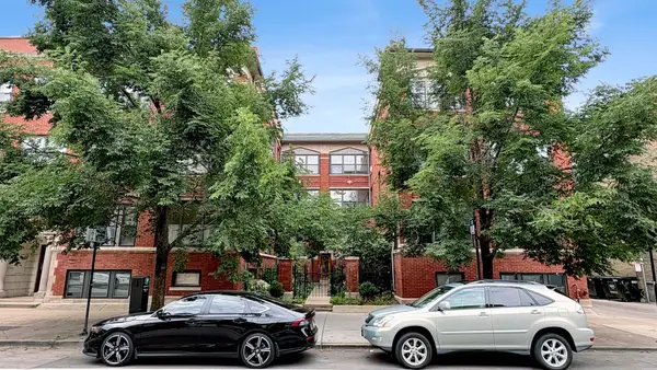 1915 W Montrose Avenue #2, Chicago, IL 60613
