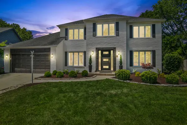 1205 Johnson Drive, Naperville, IL 60540