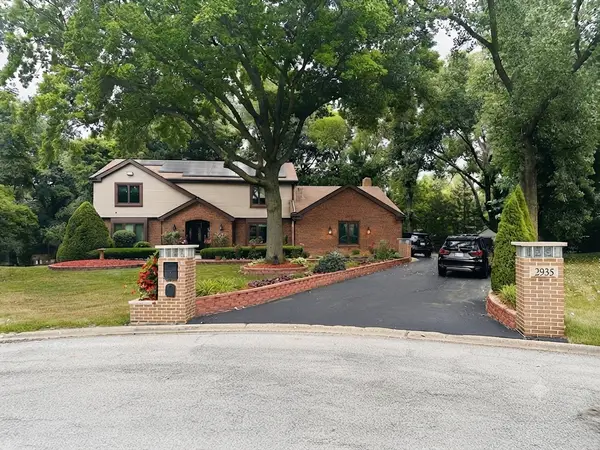 2935 Chelsea Circle, Olympia Fields, IL 60461