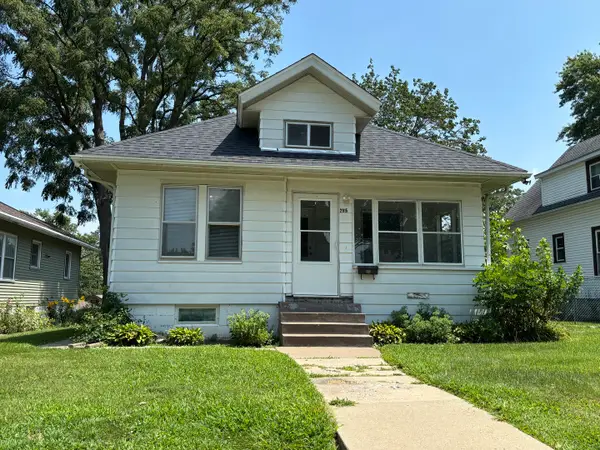 2915 Fair Avenue, Davenport, IA 52803