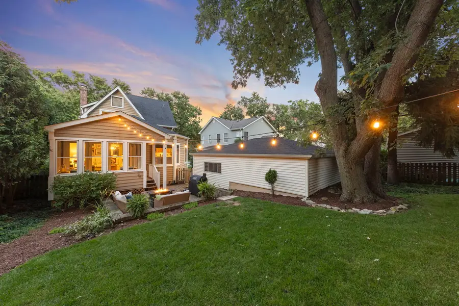 810 N Summit Street, Wheaton, IL 60187 - #3