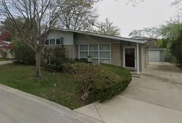 9431 Karlov Avenue, Skokie, IL 60076