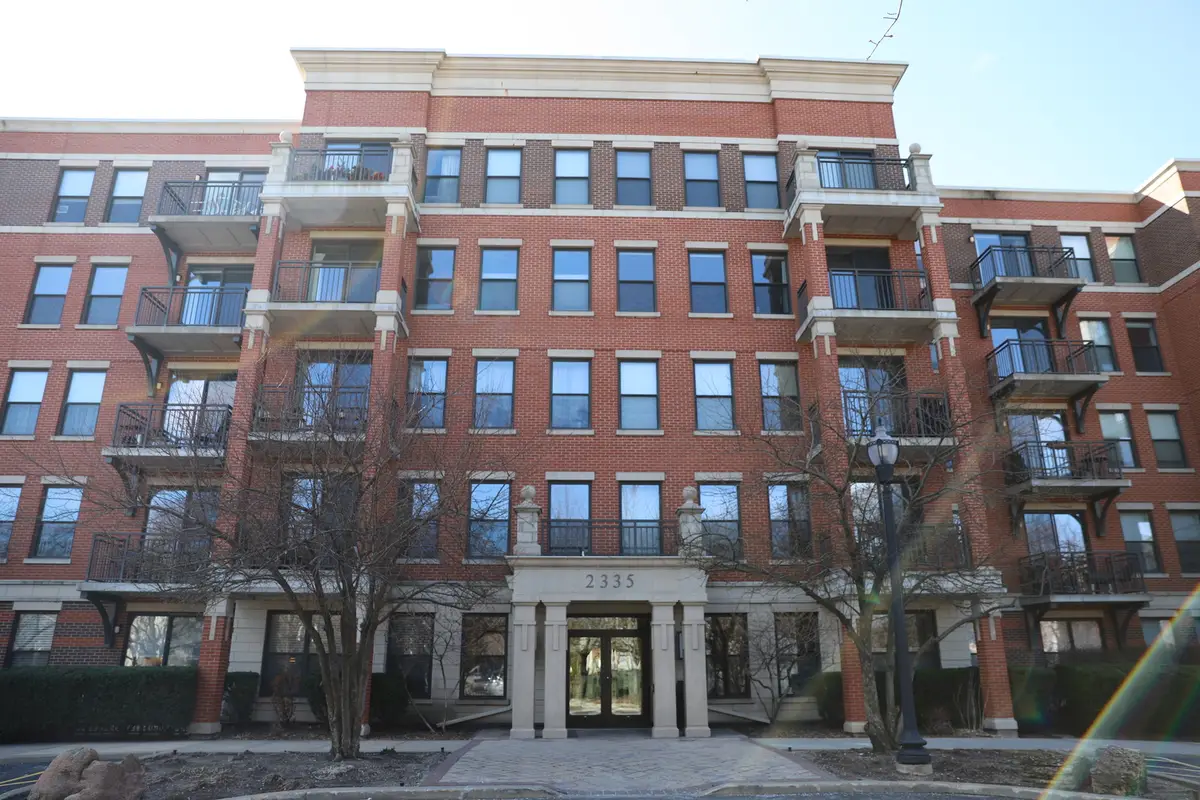 2335 W Belle Plaine Avenue #407, Chicago, IL 60618 - #1