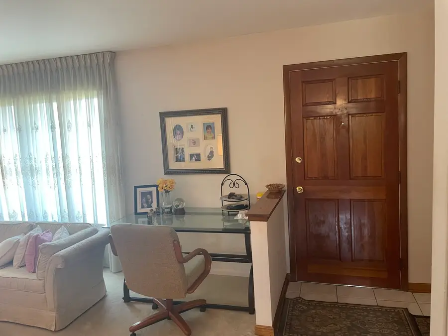181 E Schubert Avenue, Glendale Heights, IL 60139 - #3