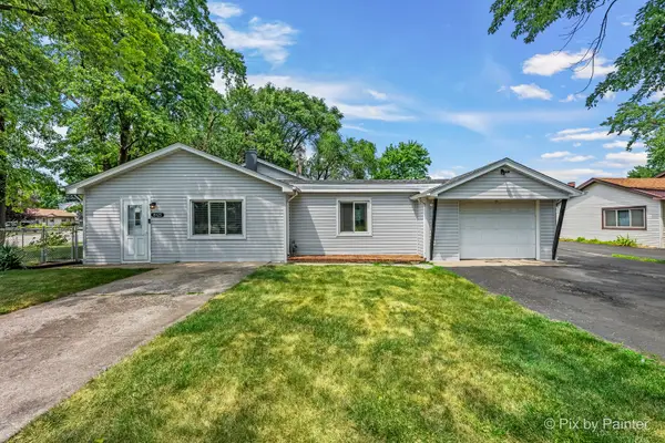 8425 Central Avenue, Burbank, IL 60459