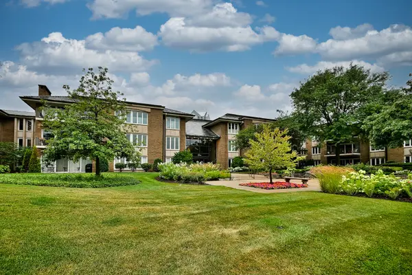1 Oak Brook Club Drive #A309, Oak Brook, IL 60523