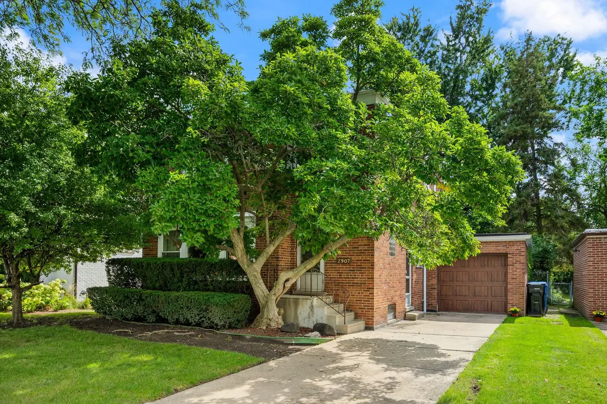 2907 W Bryn Mawr Avenue, Chicago, IL 60659 - #1