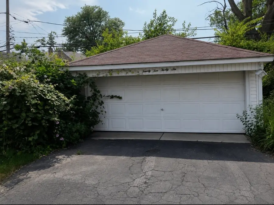 2536 S 13th Avenue, Broadview, IL 60155 - #3