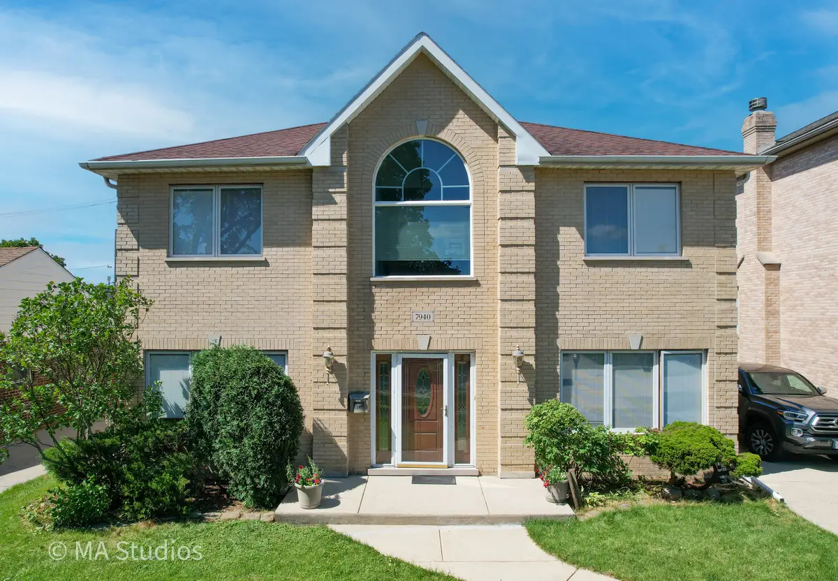 7940 N Oketo Avenue, Niles, IL 60714 - #1