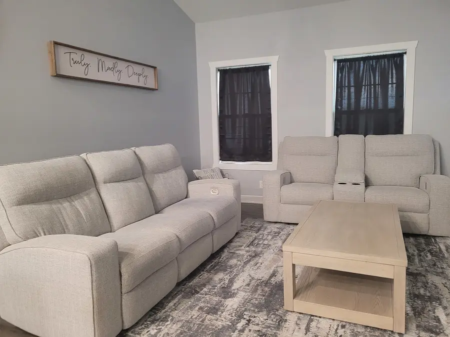 627 S Regulators Street, Rochelle, IL 61068 - #2