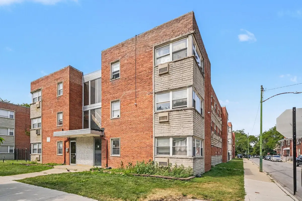 2401 W Balmoral Avenue #1C, Chicago, IL 60625 - #1