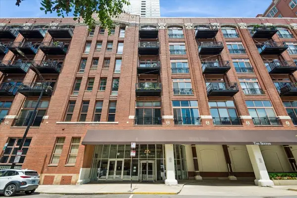 360 W Illinois Street #1F, Chicago, IL 60654