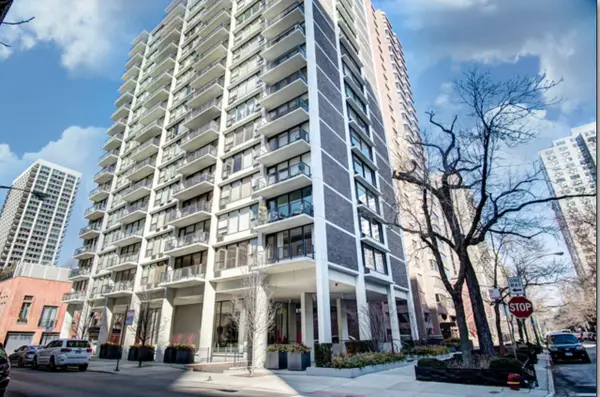 1400 N State Parkway #10B, Chicago, IL 60610