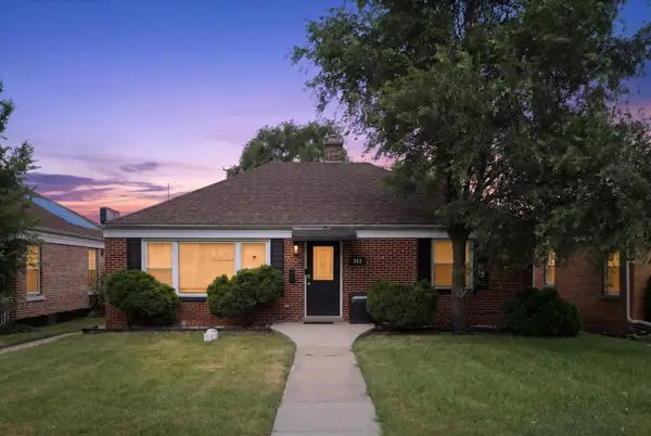 342 Frederick Avenue, Bellwood, IL 60104