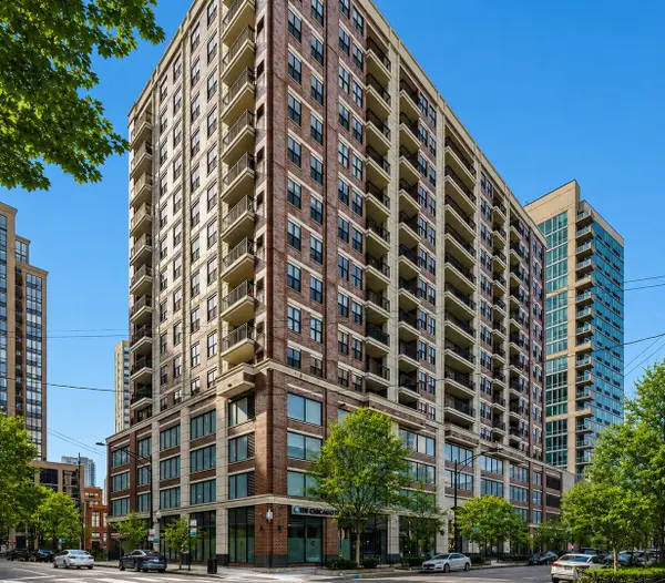 451 W Huron Street #1003, Chicago, IL 60654