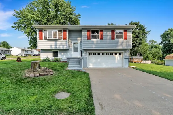 5731 N Howell Street, Davenport, IA 52806