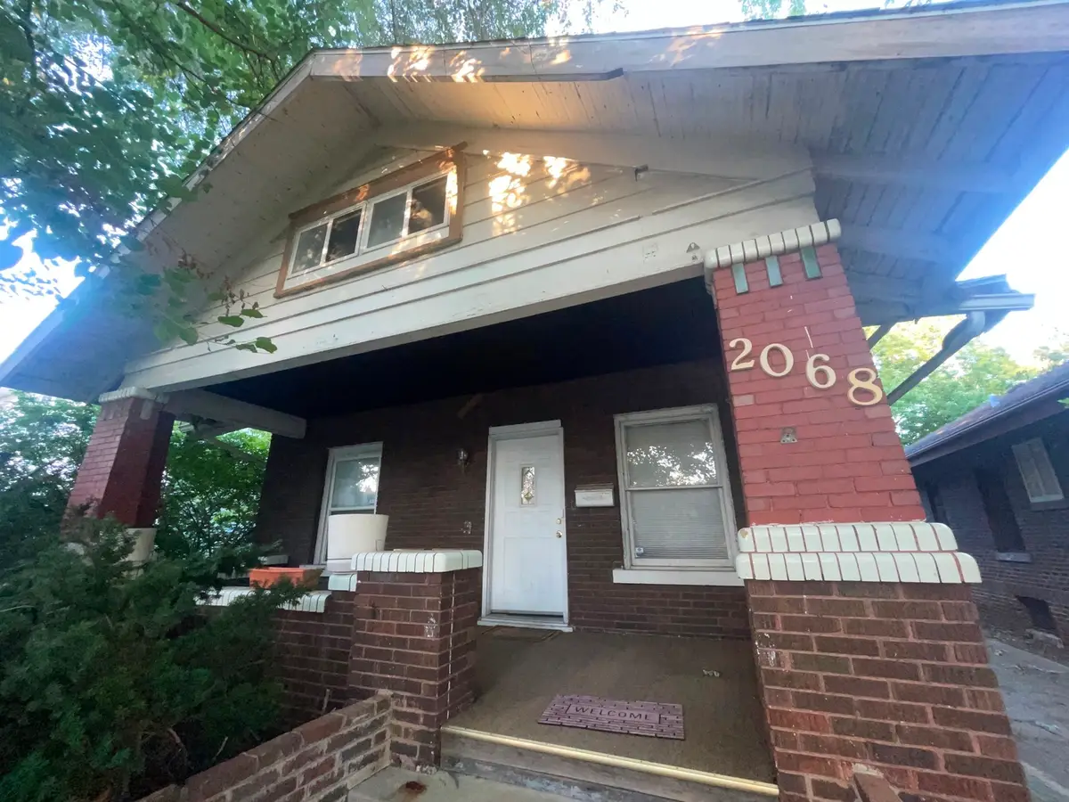 2068 S 05th Street, Springfield, IL 62702 - #1