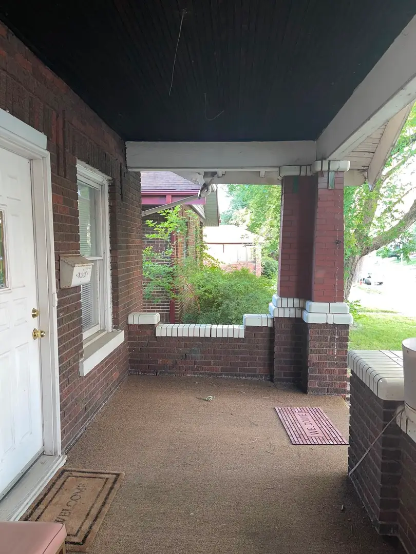 2068 S 05th Street, Springfield, IL 62702 - #2