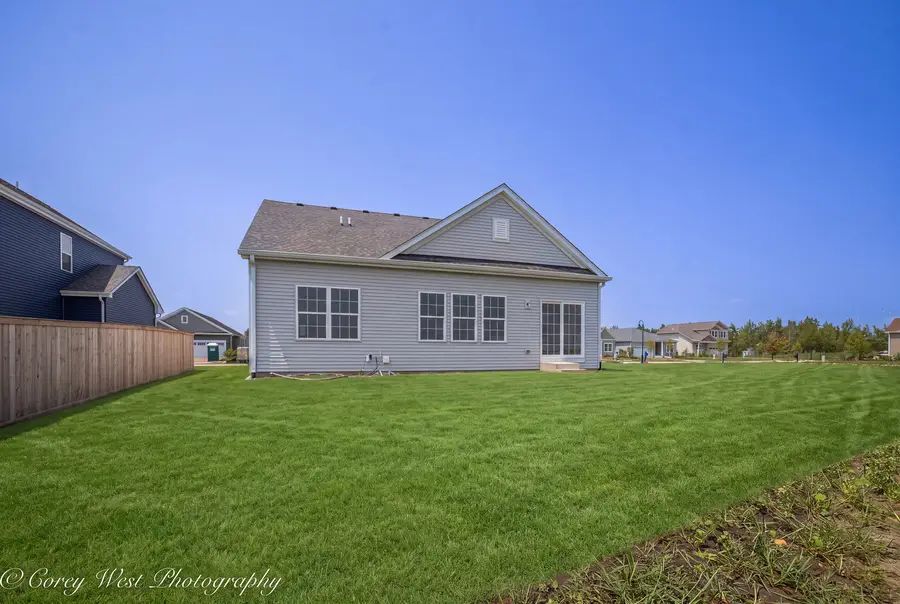 330 N. Aspen Drive, Cortland, IL 60112 - #2