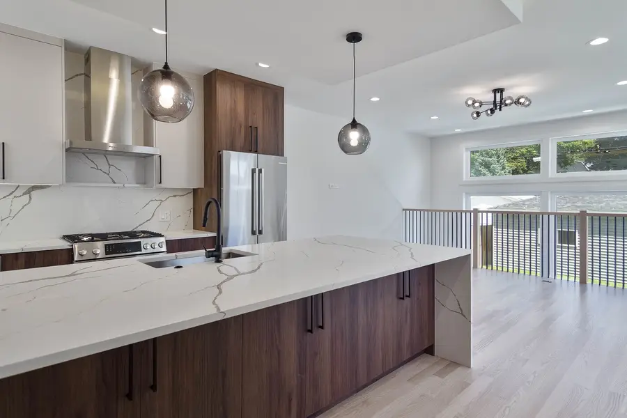 5355 N Melvina Avenue, Chicago, IL 60630 - #2