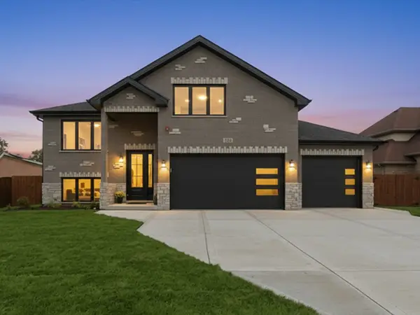 7744 W 81st Street, Bridgeview, IL 60455