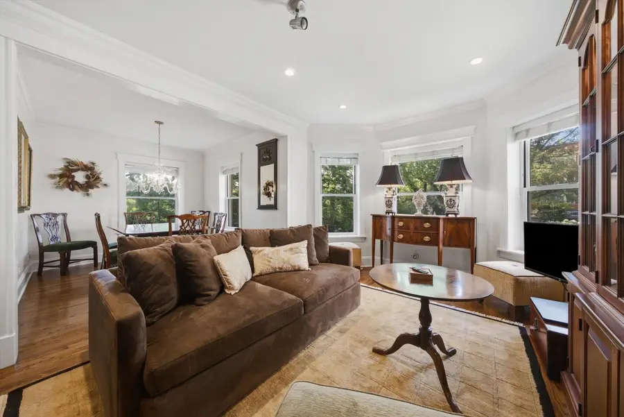 2583 W Montrose Avenue #1, Chicago, IL 60618 - #3