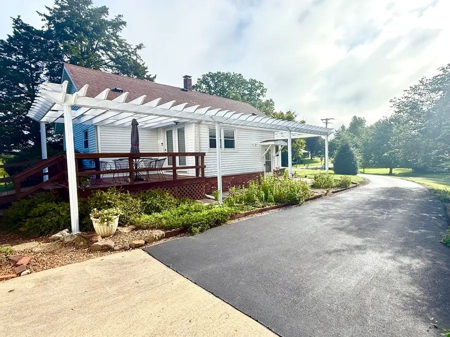 405 N Maple Street, Energy, IL 62933 - #2