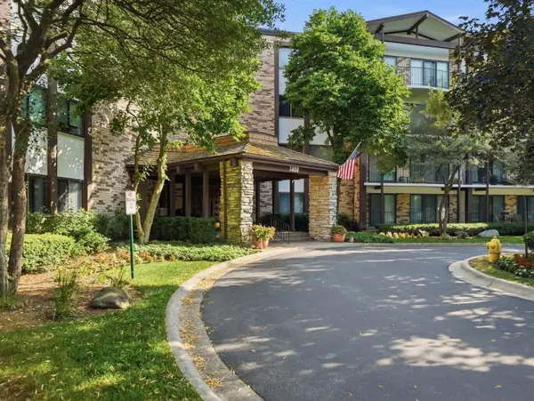 1400 N Yarmouth Place #304, Mount Prospect, IL 60056