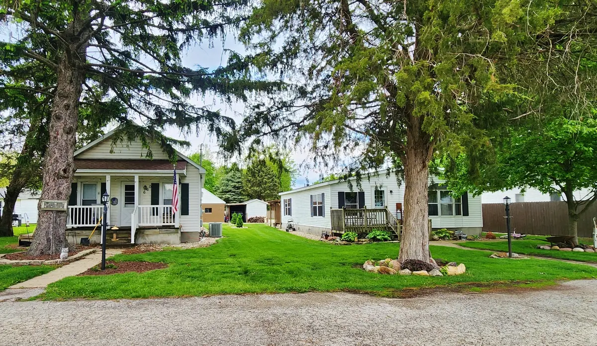650 & 660 W Elm Street, South Wilmington, IL 60474 - #1
