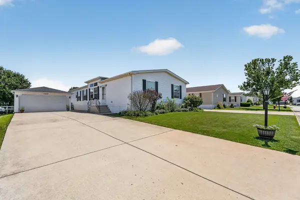 23025 Cog Hill Drive, Frankfort, IL 60423