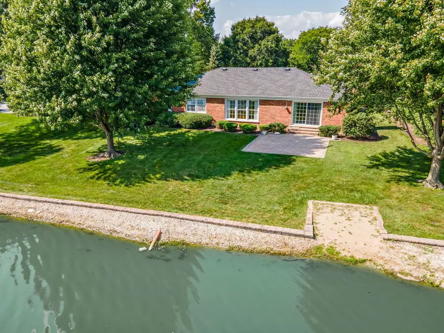 1217 Lake Shore Drive N, Barrington, IL 60010 - #3