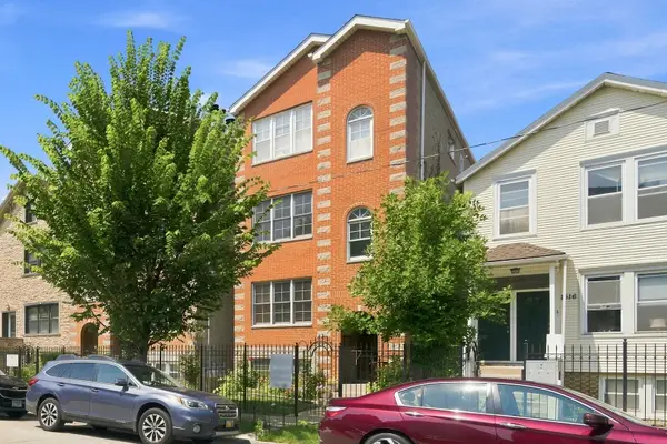1518 W Superior Street #2, Chicago, IL 60622