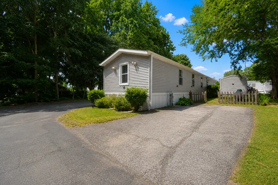 41561 N Sheridan Road #116, Zion, IL 60099 - #2