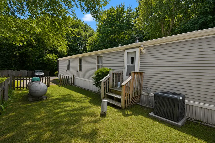 41561 N Sheridan Road #116, Zion, IL 60099 - #3
