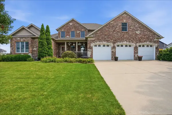1203 Silver Oak Circle, Normal, IL 61761
