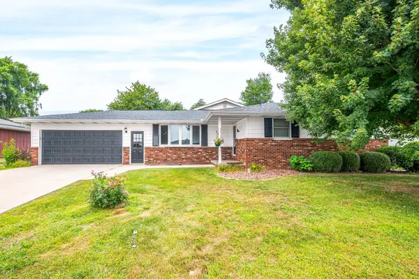 725 Taylor Street, Morton, IL 61550