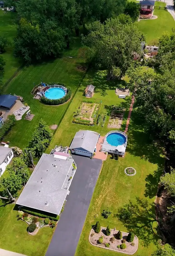 15241 Le Claire Avenue, Oak Forest, IL 60452
