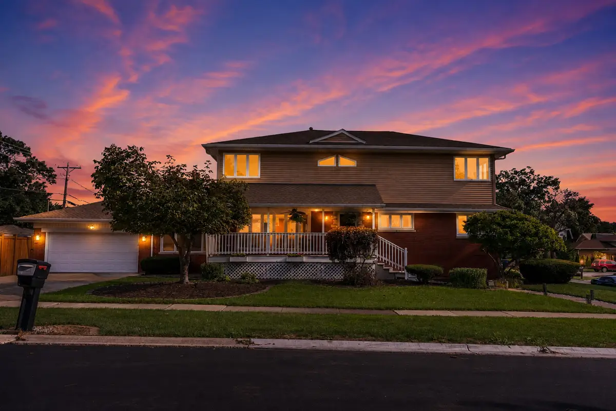 8336 W 94th Street, Hickory Hills, IL 60457 - #1