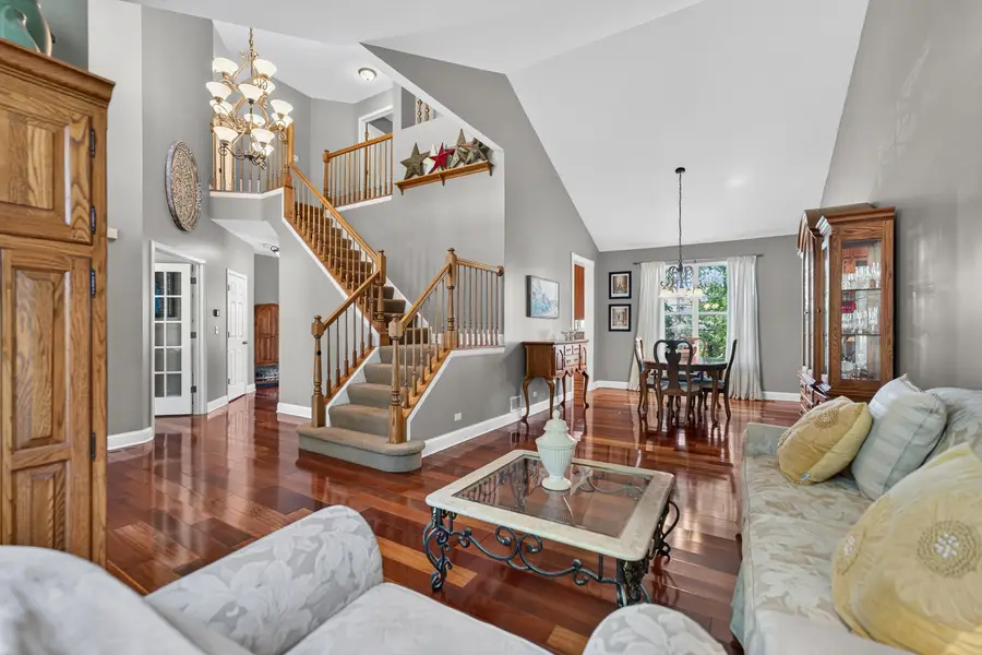 955 Angle Tarn, West Dundee, IL 60118 - #3
