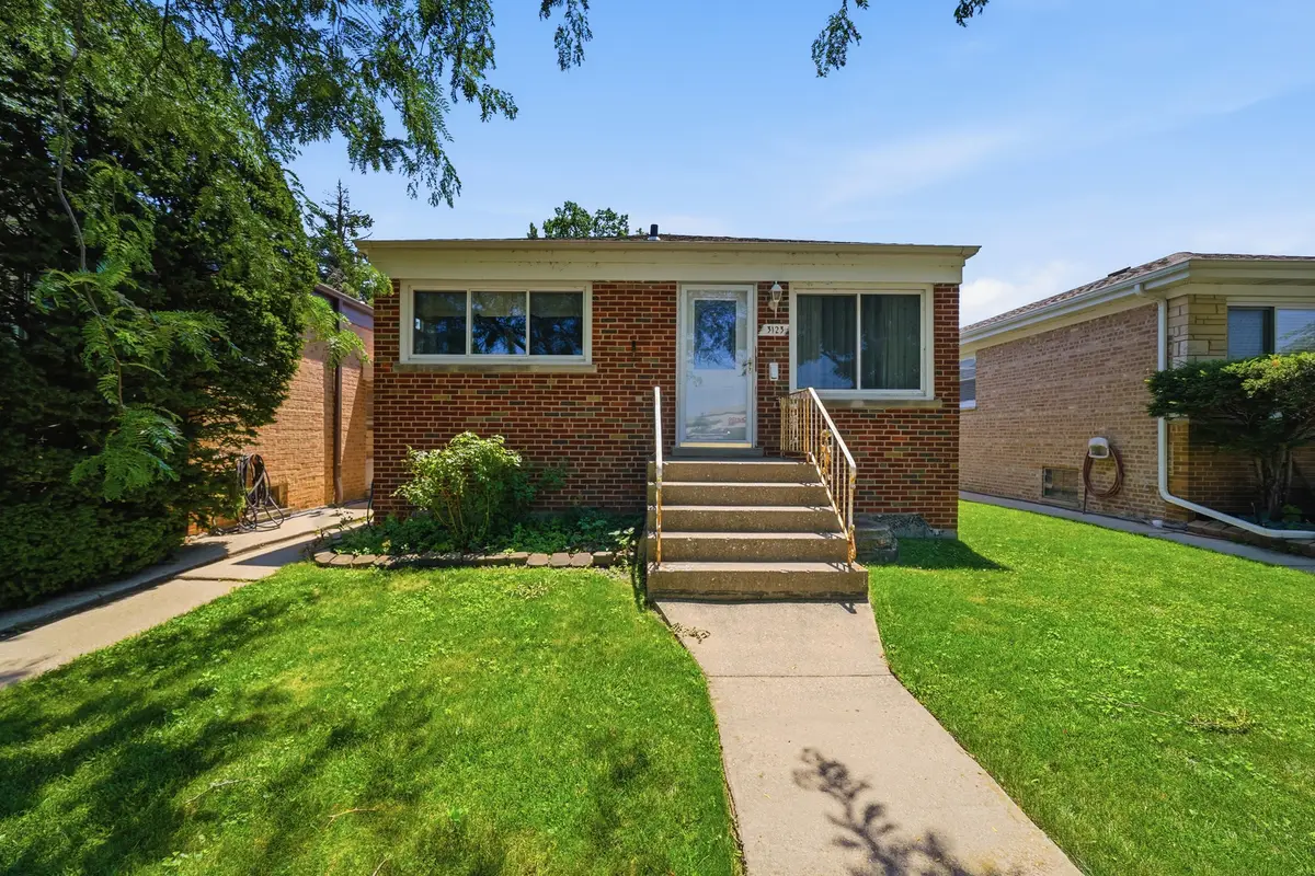 3123 W Howard Street, Chicago, IL 60645 - #1