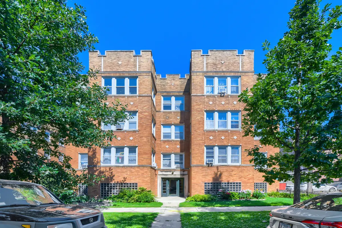 4419 N Whipple Street #3B, Chicago, IL 60625 - #1