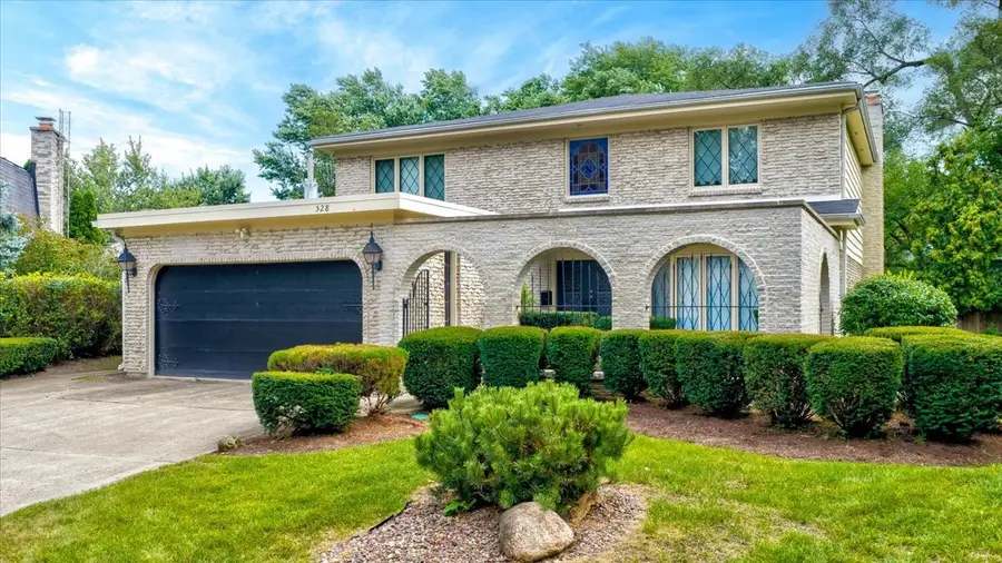 528 Hunter Court, Wilmette, IL 60091 - #2