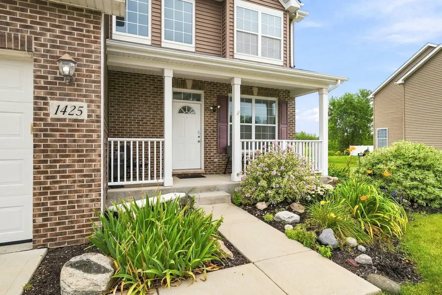 1425 S Saddlebrook Lane, Minooka, IL 60447 - #3