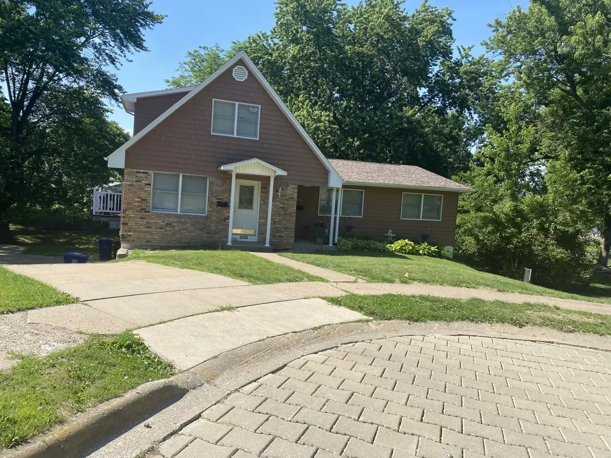 2356-58 Hillandale Road, Davenport, IA 52804 - #1