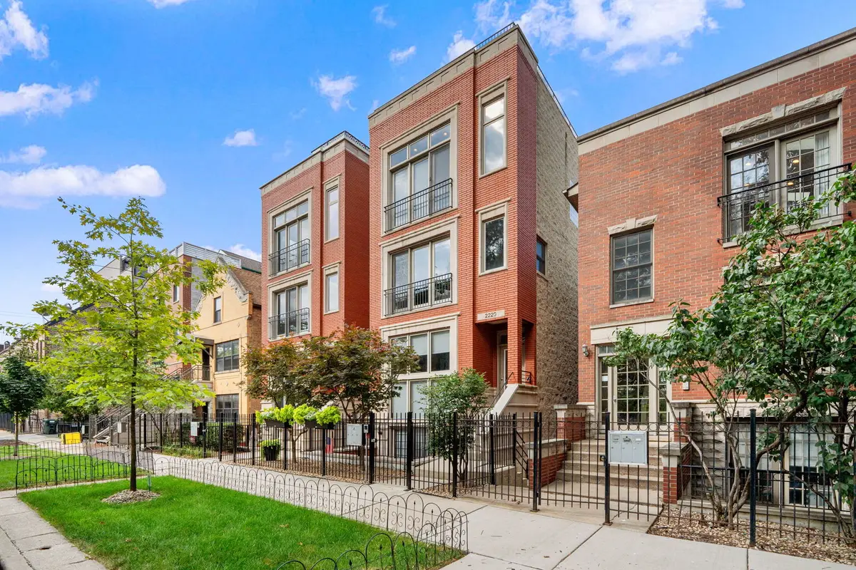 2220 N Seeley Avenue #2, Chicago, IL 60647 - #1